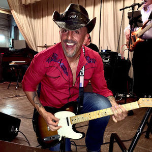 Meet your Posher, Casey